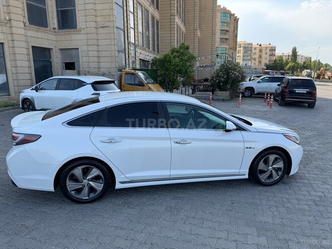 Hyundai Sonata-7