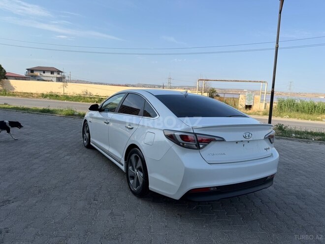 Hyundai Sonata-10