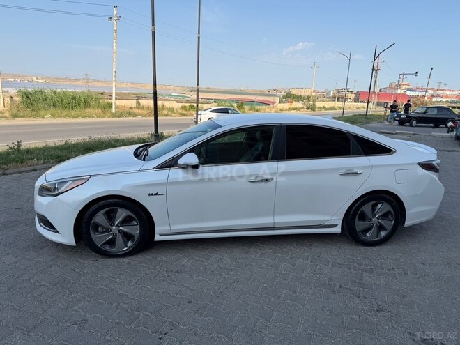 Hyundai Sonata-6
