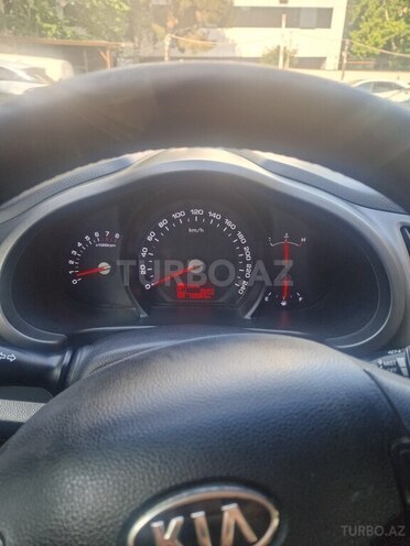 Kia Sportage-8