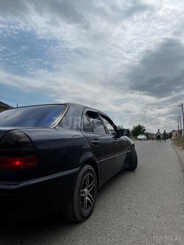Mercedes C 200-4
