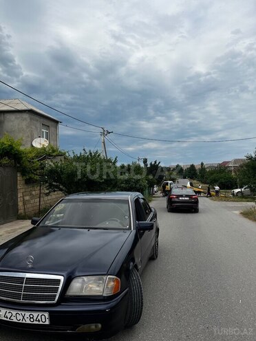 Mercedes C 200-7
