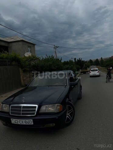 Mercedes C 200-11