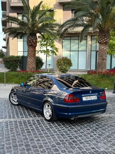 BMW 320-2