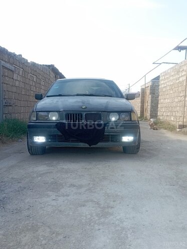 BMW 318-1