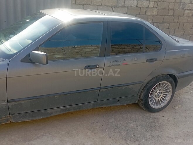 BMW 318-10