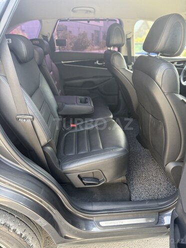 Kia Sorento-14