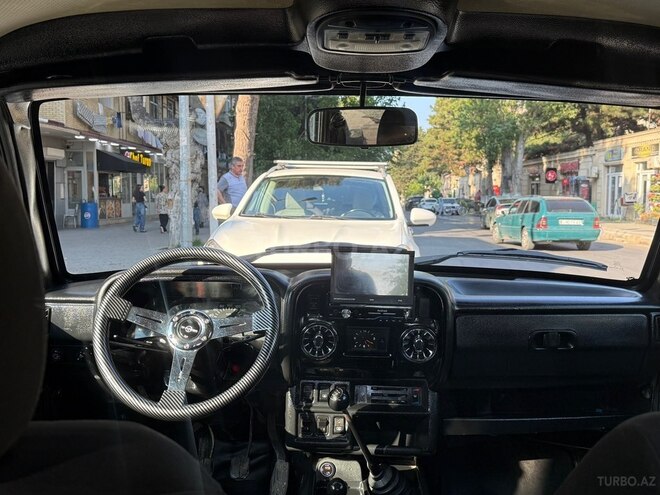 LADA (VAZ) Niva-8
