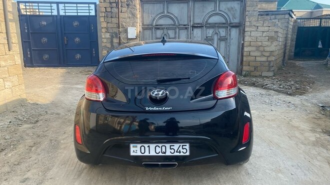 Hyundai Veloster-3