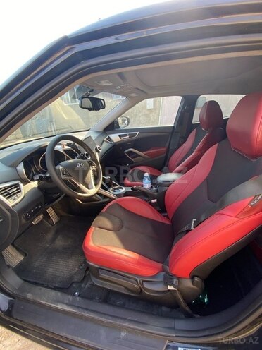 Hyundai Veloster-14