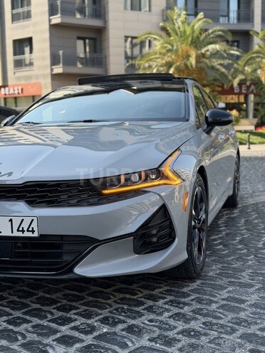 Kia K5-3