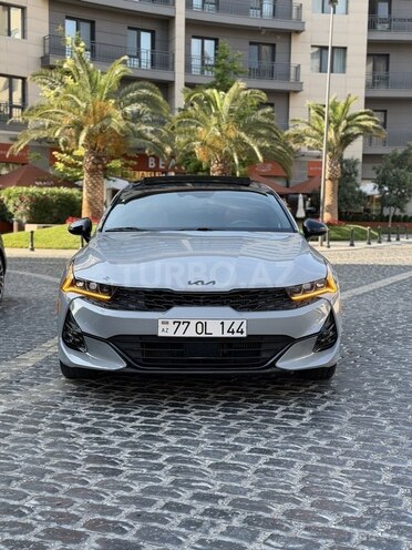 Kia K5-12