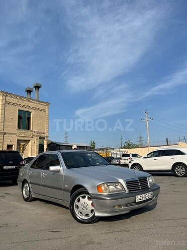Mercedes C 200-13