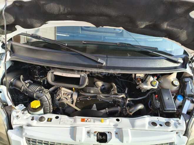 Ford Transit-9