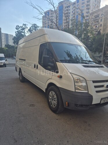 Ford Transit-2