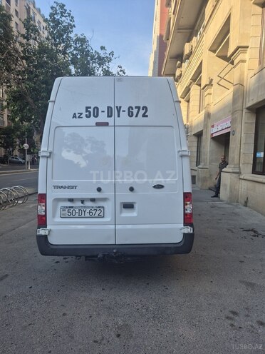 Ford Transit-5