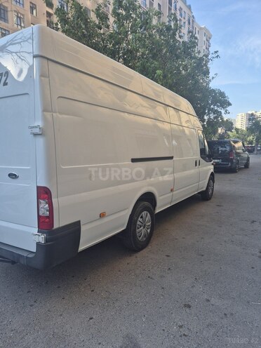 Ford Transit-7