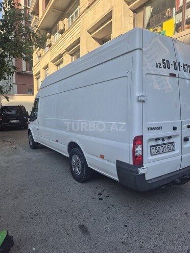 Ford Transit-14