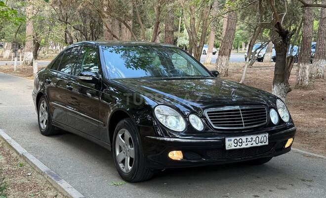 Mercedes E 240-5