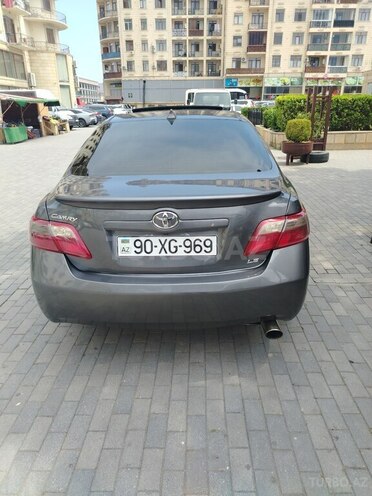 Toyota Camry-5