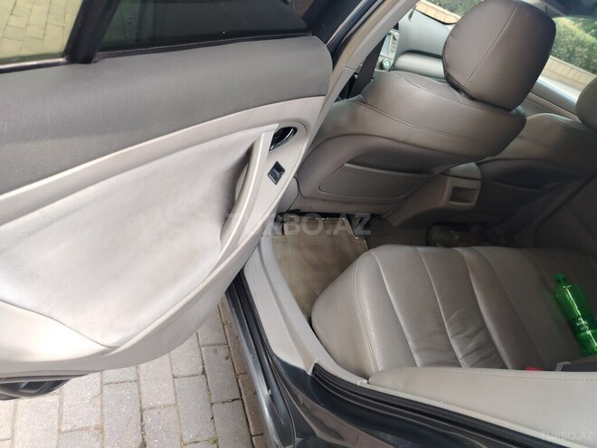 Toyota Camry-3