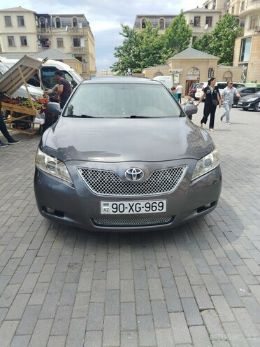 Toyota Camry-1