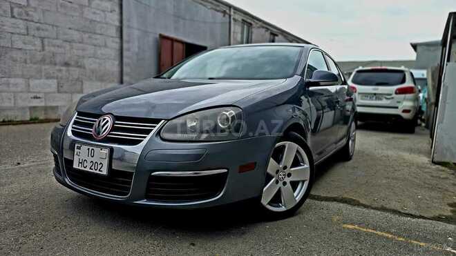 Volkswagen Jetta-1