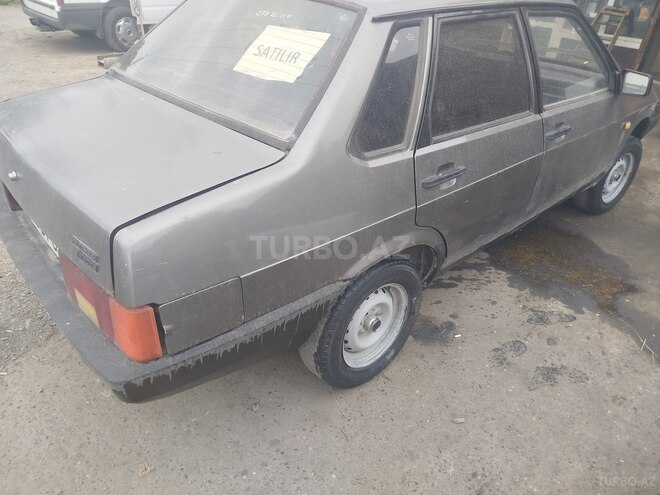 LADA (VAZ) 21099-8