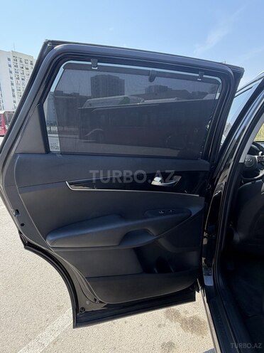 Kia Sorento-13
