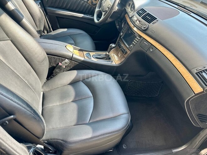 Mercedes E 350-10