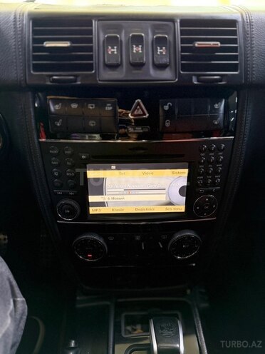 Mercedes G 500-28