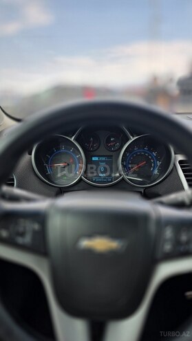 Chevrolet Cruze-8