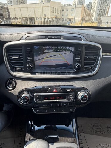 Kia Sorento-18