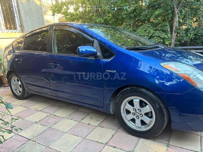 Toyota Prius-2