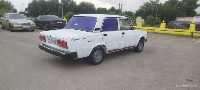 LADA (VAZ) 2107-5