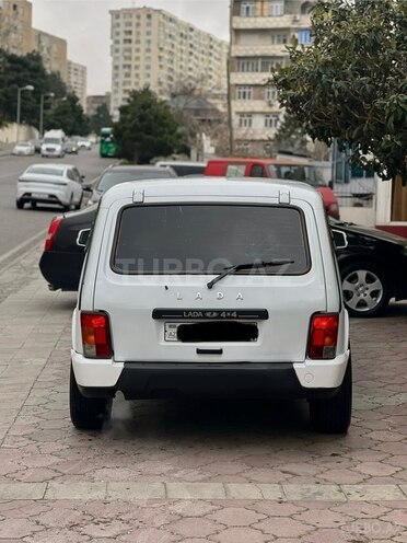 LADA (VAZ) Niva-8
