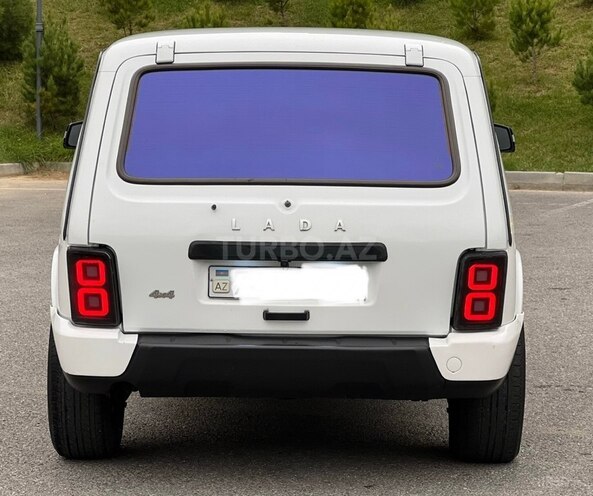 LADA (VAZ) Niva-9