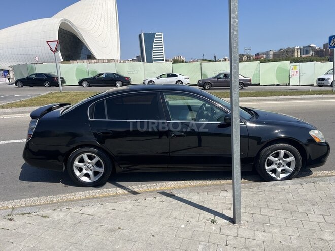Nissan Altima-3