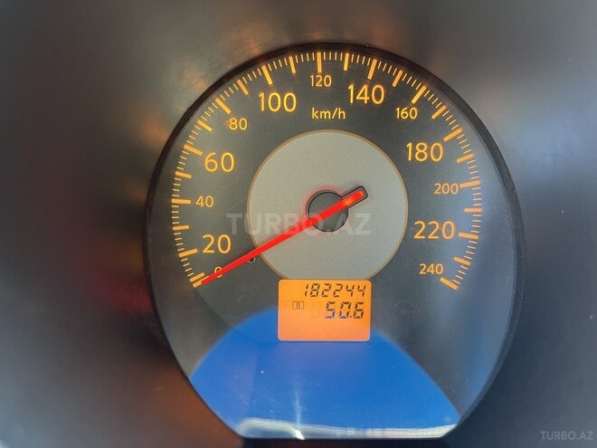 Nissan Altima-7