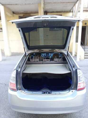Toyota Prius-7