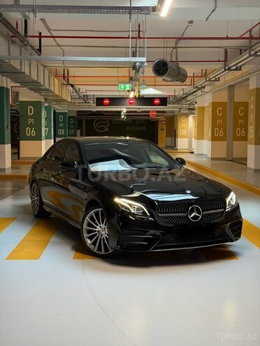 Mercedes E 300-1