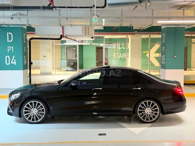 Mercedes E 300-7
