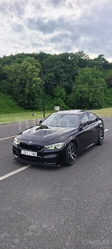 BMW 320-3
