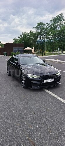 BMW 320-2