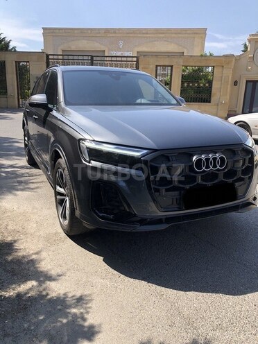 Audi Q7-2