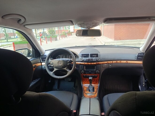 Mercedes E 220-5