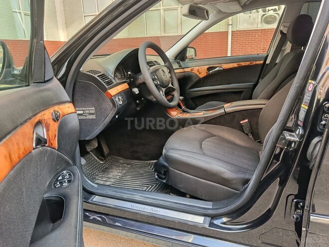 Mercedes E 220-6