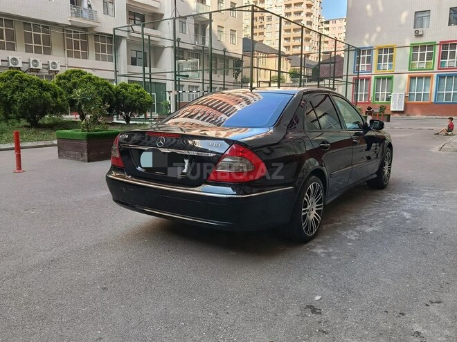 Mercedes E 220-2