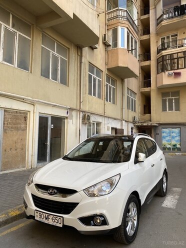 Hyundai ix35-4