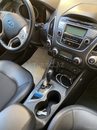 Hyundai ix35-17